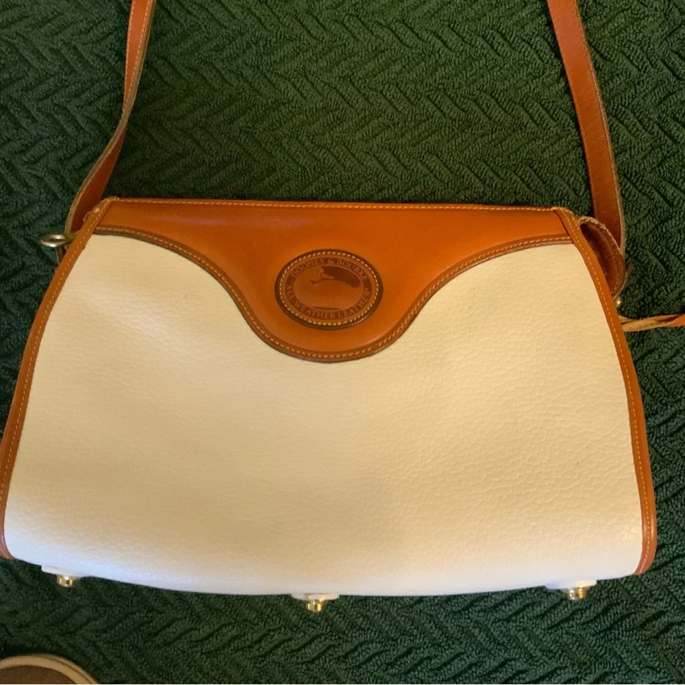 DOONEY & BOURKE SHOULDER BAG - Picture 2 of 5